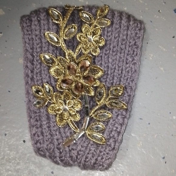 Headband - Picture 1 of 6